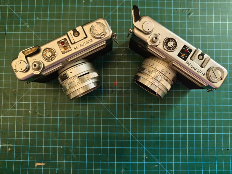 2 Yashica cameras (non-working) + case + strap 1
