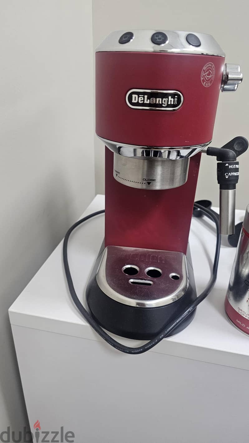 De'Longhi Dedica Style 1