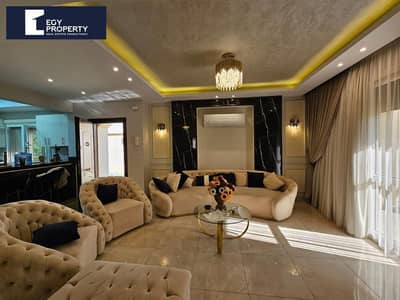 كواترو للبيع موقع مميز جدا متشطب بالكامل استلام فوري في الباتيو 5  El Patio 5