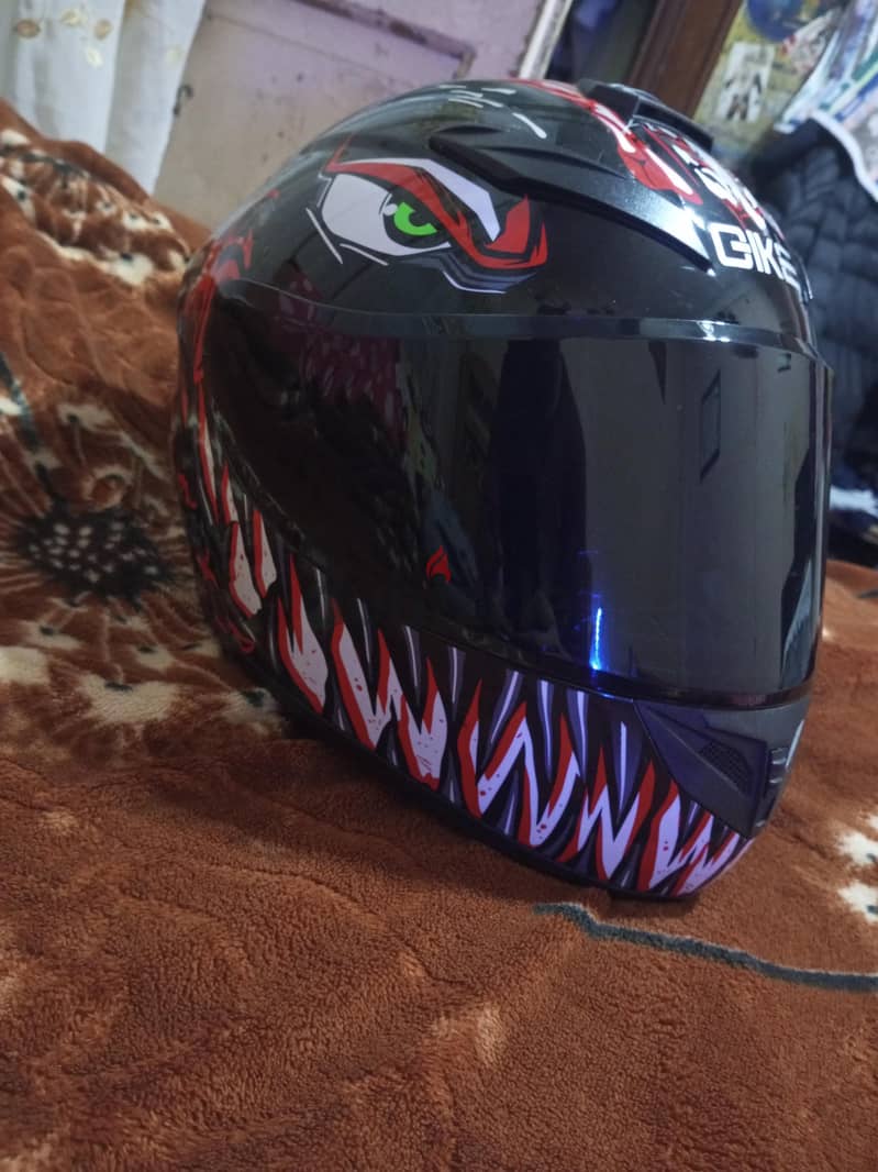 qike/Gike helmet Venom design خوذه 2