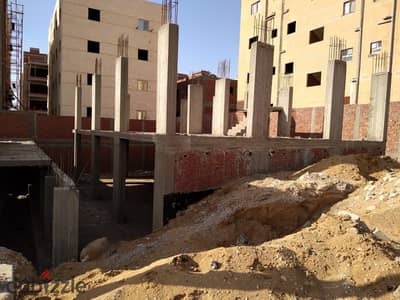 قطعه مبنيه بالحي المتميز بمدينة بدر