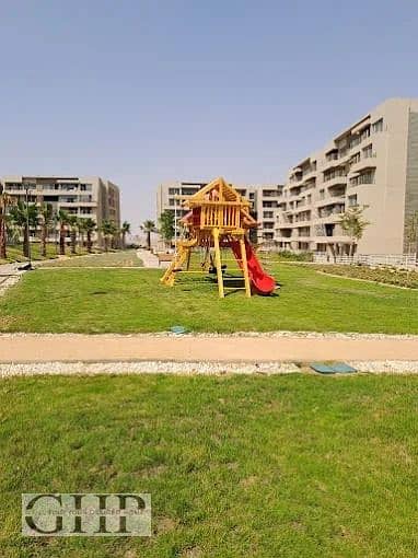 شقة بجاردن التشطيب كامل للإيجار في كابيتال جاردنز Palm Hills Capital Gardens
