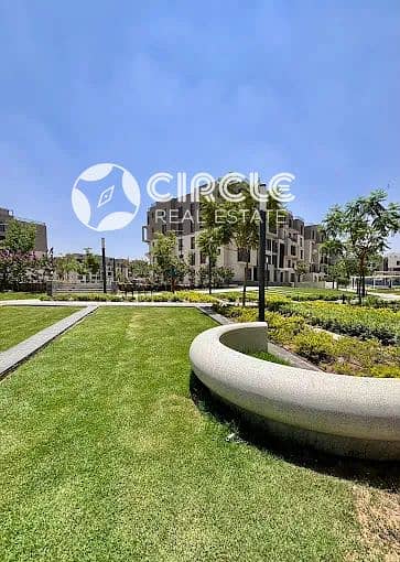 بينتهاوس ٣٠٠م بروف ١٠٠م بموقع مميز للبيع في كمبوند سوديك إيست Sodic East New Cairo قريب من العاصمة الإدارية الجديدة New Capital