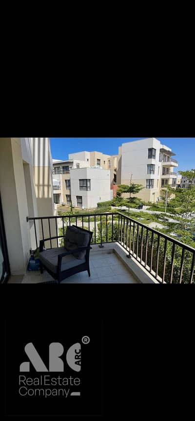 Chalet for sale – great deal in Blanca, Marassi North Coast 3 bedrooms, first floor, first row on the lagoon, very prime location.
