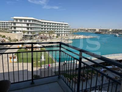 Studio Directly on Marina at Marina 1 Marassi
