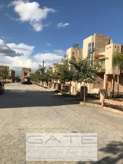 For Sale – I Villa Roof in Rios October  Prime location inside the compound - fully finished - ready to move