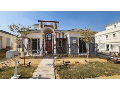 One-story Standalone villa ready to move  located in a prime area within the compound in Mountain View iCity