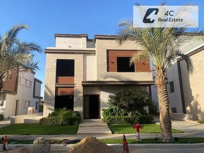 استلم فوري  فيلا تاون هاوس كورنر  4 غرف باقل سعر  مقدم و اقساط اميز لوكيشن اوبن فيو   في ازار 2 التجمع الخامس القاهرة الجديدة Azzar 2 New cairo