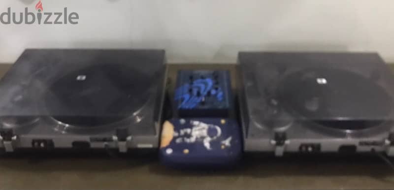 2 pair studio turntable + mixer 1