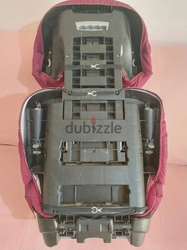 car seat . . maxi cosi 1