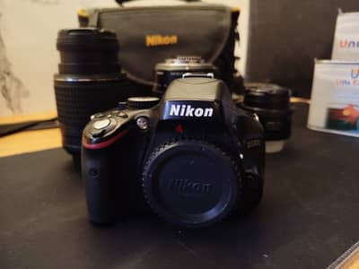 Nikon D5100 استخدام خفيف + 3 عدسات احترافية بحالة ممتازة