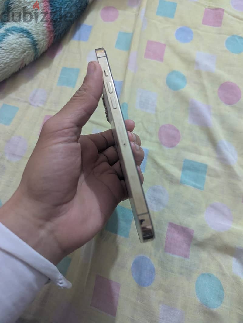Ipone 12 pro max 5
