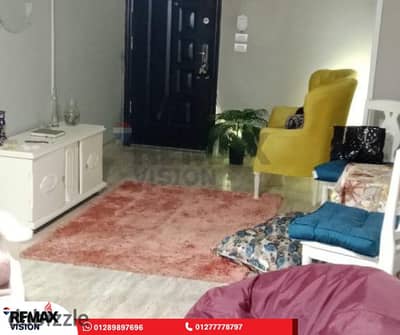 Apartment for sale branching from Khalid ibn al-Walid