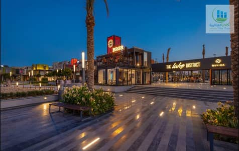 With Open View On the Lake District Finished Apartment 214m Northly 3Bed in Boulevard Mivida Emaar - South 90th Street Golden Square Area Fifth Set r