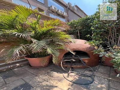 مبنى مستقل 1,550م عبارة عن مطعم وكافيه مفروش ومكييف بالكامل للإيجار في موقع مميز في التجمع الخامس