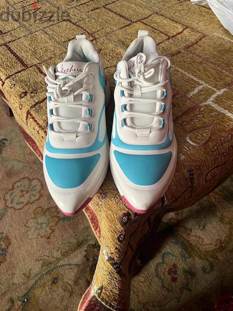 Sketcher Size 41 1