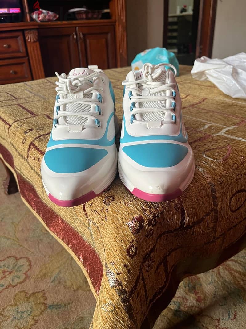 Sketcher Size 41 3