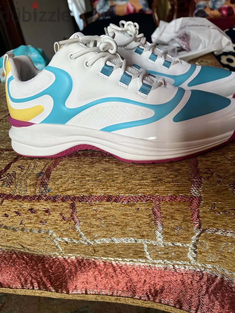 Sketcher Size 41 5