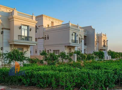 تاون هاوس للبيع استلام فورى متشطب تشطيب كامل فى قلب ال R 5جاردن سيتي الجديدة New Administrative Capital