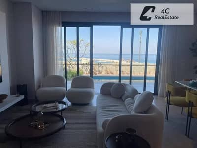 لسرعه البيع شاليه  ريسيل Hacienda West Palm Hills-sea view-very prime location  بتقسيمه مميزة جاهزة للمعاينه