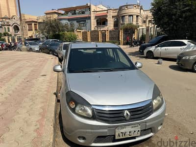 رينو سانديرو 2013