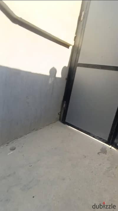 Factory basement for rent in Fifth Settlement Industrial Area, 400 square meters, suitable for cars. Asking price: 130,000 EGP