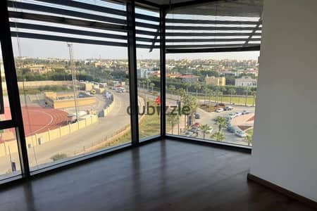 Large administrative office ready for immediate occupancy in The Polygon Sodic, in the heart of Sheikh Zayed, next to Forty West and West Tan, and opp