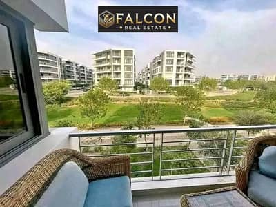 1\2 السعر=شقة بفيو مساحات خضراء مباشرة امام فندق الماريوت marriott-مباشرة علي طريق السويس-كمبوند تاج سيتي القاهرة الجديدةtaj city new cairo