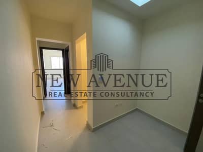 Clinic 46 Sqm First Floor For Rent at Elegantry Mall Fully Finished