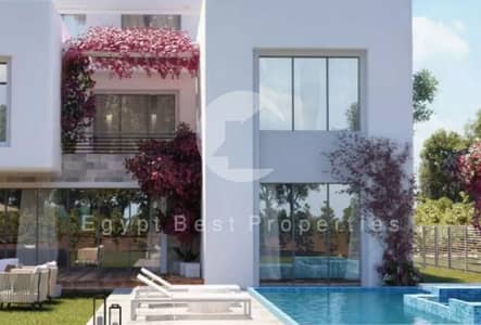 بمقدم 5% فقط فيلا للبيع باطلاله على البحر متشطبه بالكامل والتكيفات باقساط تصل الى 9 سنوات فى سيزين