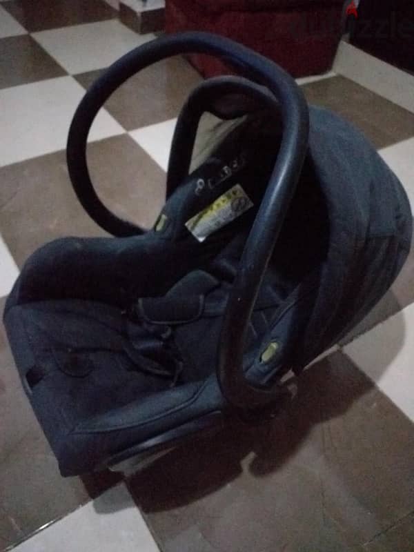 Maxi- cosi car seat 3