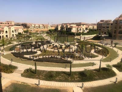 شقة جاهزة للسكن بإطلالة بانورامية الطابق الثالث موقع مميز للبيع في المعادي فيو مدينة الشروق Maadi views