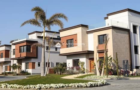 لفترة محدودة خصم 45% علي فيلا [تاون هاوس] في كمبوند ديجار| بجوار الجامعة الأمريكية دقايق من وتر واي وهايد بارك وقطامية هايتس azaar new cairo hyde park