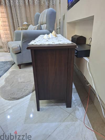 طاولة تلفاز من ايكيا