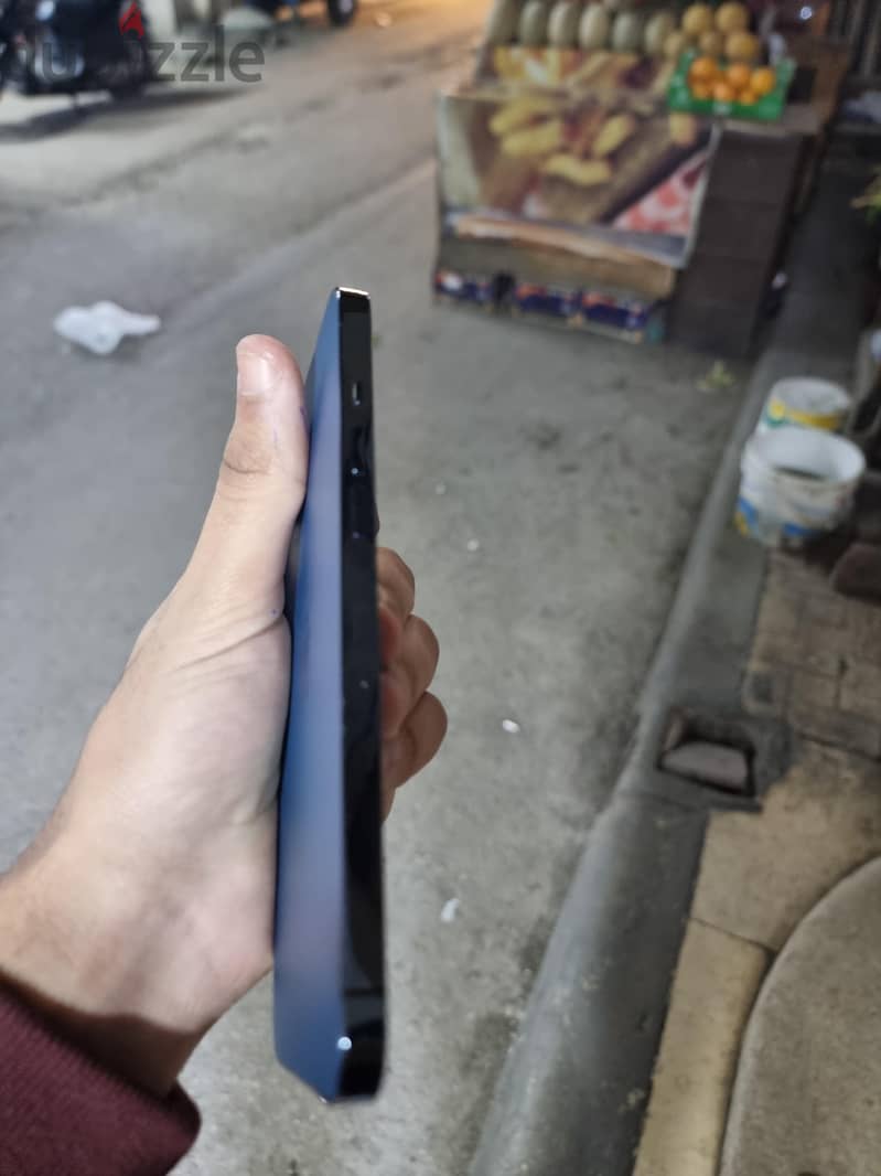 iphone 12 pro max 1