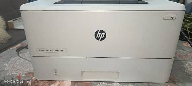 طابعة HP LaserJet Pro M402n بحالة ممتازة - وحش الشغل الشاق