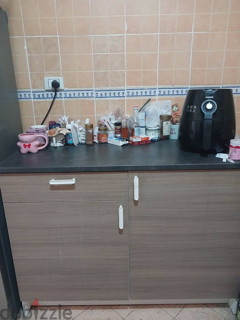 Kitchen cabinet 3