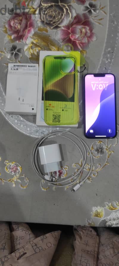 IPhone 14  128G with original box and apple charger black مدفوع ضريبه