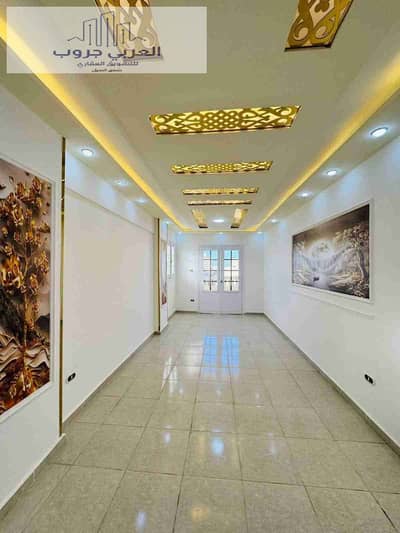شقه في اسكندرية شاطئ النخيل بجوار شارع الرئيسي موقع سكني ممتاز شامل الخدمات