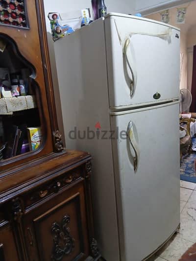 ثلاجة كريازي ٢٠ قدم