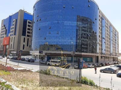 للايجار مكتب بريحانه بلازا 120 متر
