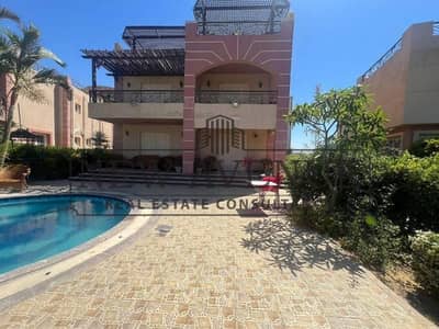 فيلا مستقلة مع حمام سباحه خاص للبيع فى مارسيليا لاند الساحل الشمالى Marseilia Land فى موقع متميز فيولاند سكيب بحرى تشطيبات فاخرة جاهزة للاستلام الفورى