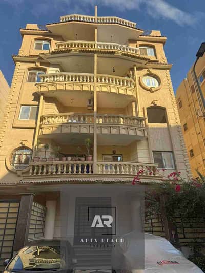 شقــة لقطــــــــــــــه للايجــــار بالمطبخ والتكيفات فى كمبوند المستشارين امام الرحاب