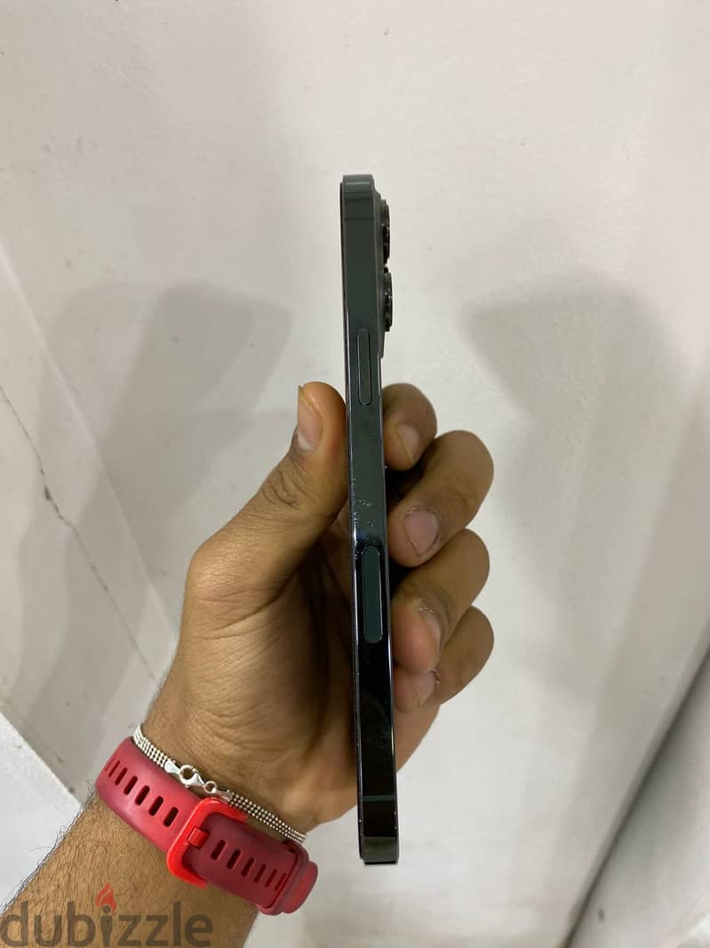 iPhone 13 Pro Max 1