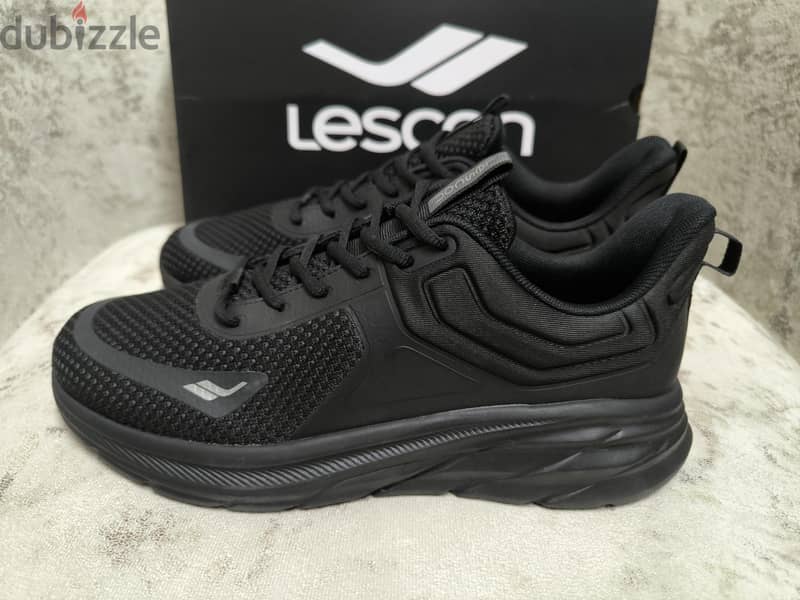 lescon مقاس 44 11