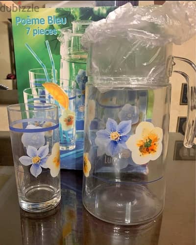 طقم luminarc  poeme blue جديد في الكرتونة شفشق  كبير بغطاء و ٦ كوب