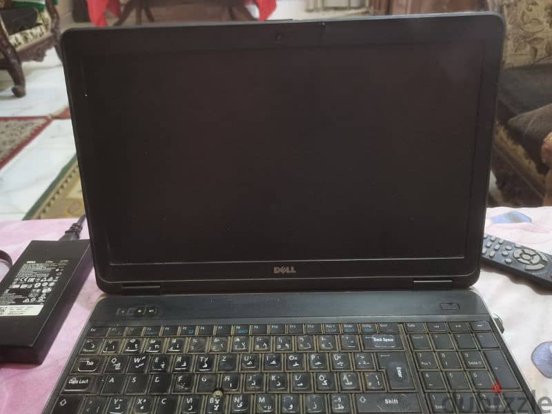 Dell latitude e6540 بيشغل pupg و gtav 3