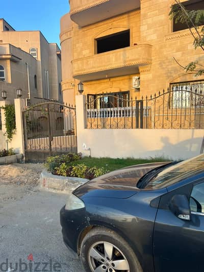 شقه للبيع الحي الأول مستشارين الشروق فيو جاردن موقع مميز