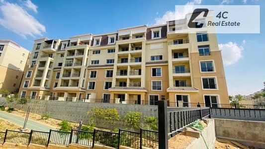 شقة استلام فوري اوبن فيو صريح بأقل سعر في الماركت 3 غرف ماستر ريسيل في Sarai التجمع الخامس دقايق من طريق السويس للبيع