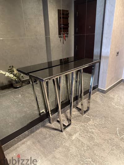 Marble consol